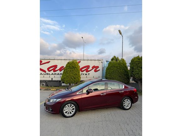 Sahibinden Honda Civic 1.6i VTEC Elegance 2012 Model