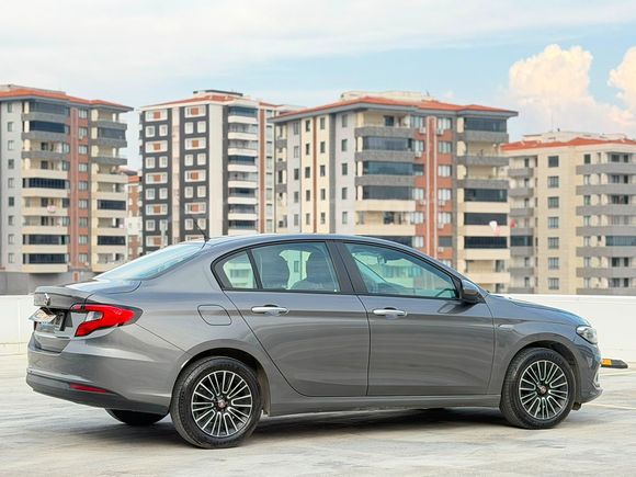 2025 FİAT EGEA 1.4 FİRE EASY PLUS 26 BİN'DE SIFIR TADINDA +