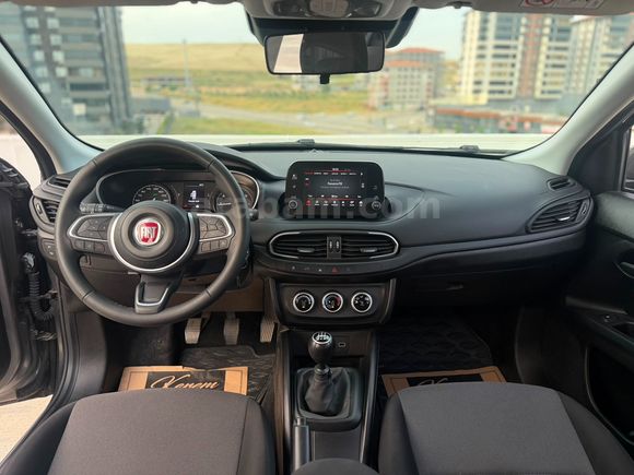 2025 FİAT EGEA 1.4 FİRE EASY PLUS 26 BİN'DE SIFIR TADINDA +