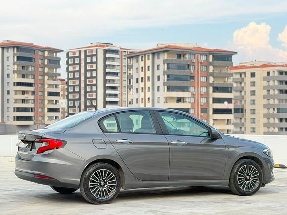 2025 FİAT EGEA 1.4 FİRE EASY PLUS 26 BİN'DE SIFIR TADINDA +