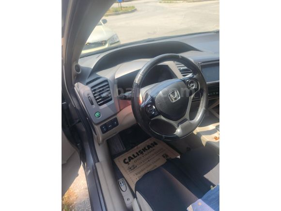 Sahibinden Honda Civic 1.6i VTEC Premium 2012 Model