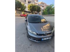 Sahibinden Honda Civic 1.6i VTEC Premium 2012 Model