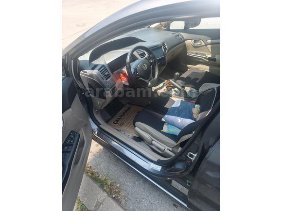 Sahibinden Honda Civic 1.6i VTEC Premium 2012 Model