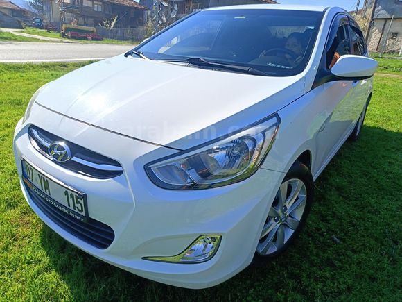 Sahibinden Hyundai Accent Blue 1.4 CVVT Mode Plus 2015 Model