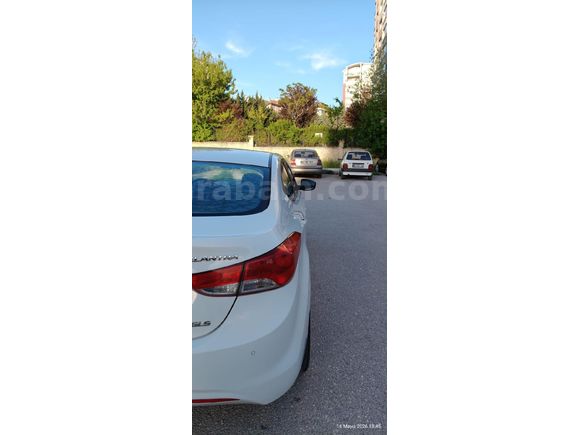 Sahibinden Hyundai Elantra 1.6 D-CVVT Mode 2011 Model