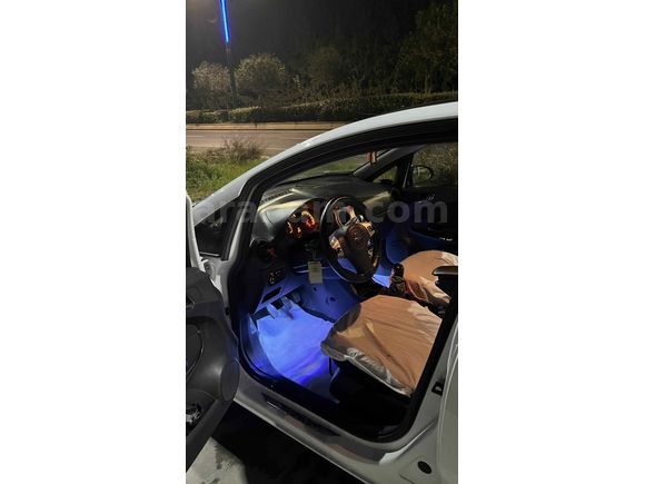  Opel Corsa 1.3 CDTI Essentia 2012 Model Beyaz
