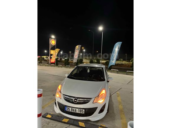  Opel Corsa 1.3 CDTI Essentia 2012 Model Beyaz