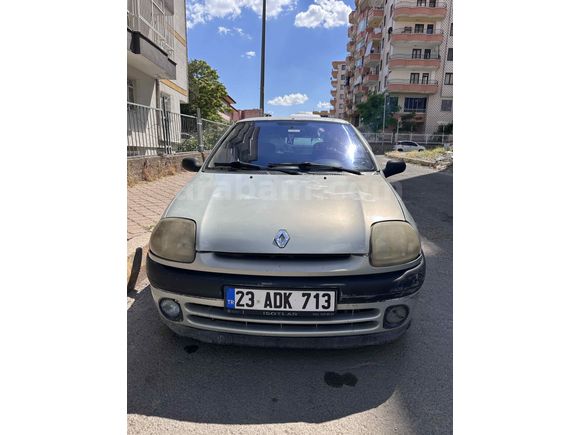Sahibinden Renault Clio 1.4 RTA 2000 Model 