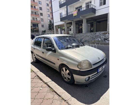 Sahibinden Renault Clio 1.4 RTA 2000 Model 