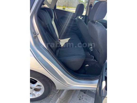 Sahibinden Ford Fiesta 1.4 Titanium 2012 Model 