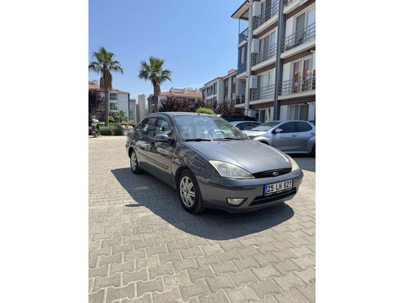 Memurdan Ford Focus 1.6 Collection 2005 Model 