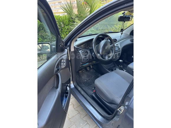 Memurdan Ford Focus 1.6 Collection 2005 Model 
