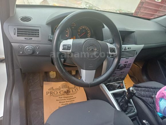 Sahibinden Opel Astra 1.3 CDTI Essentia 2011 Model