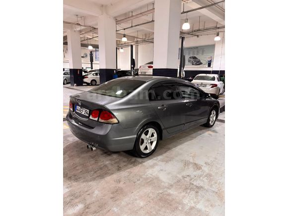 Sahibinden Honda Civic 1.6i VTEC Premium 2010 Model