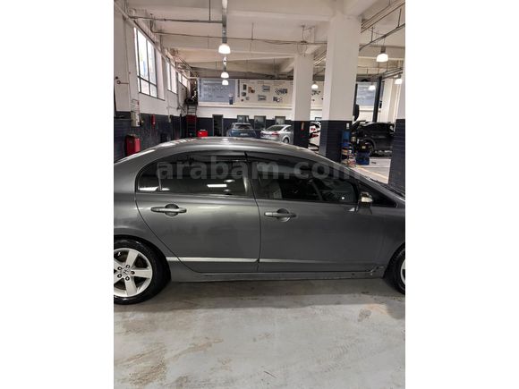 Sahibinden Honda Civic 1.6i VTEC Premium 2010 Model