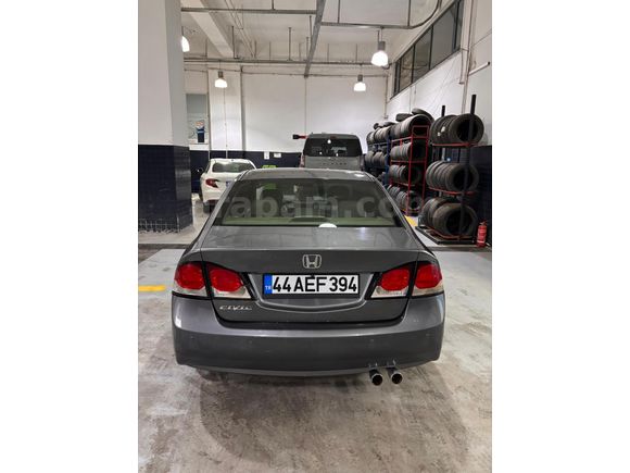 Sahibinden Honda Civic 1.6i VTEC Premium 2010 Model