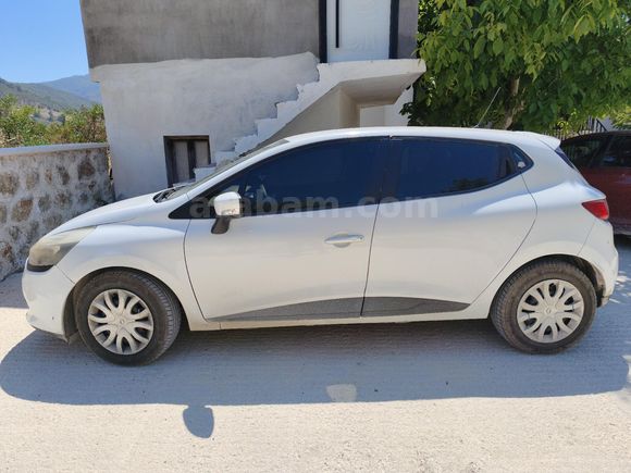 Sahibinden Renault Clio 1.2 Joy 2015 Model