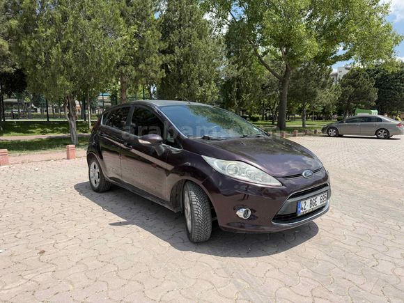 Memurdan Ford Fiesta 1.4 Titanium 2011 Model 