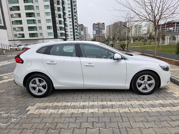 Sahibinden Volvo V40 1.6 D Advance full otomatik...