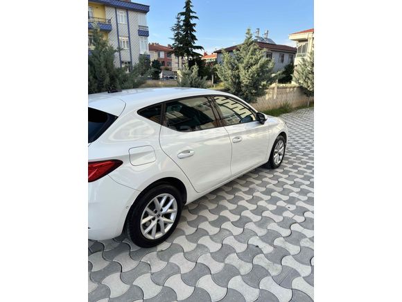 Sahibinden Seat Leon 1.0 eTSI Style 2024 Model 