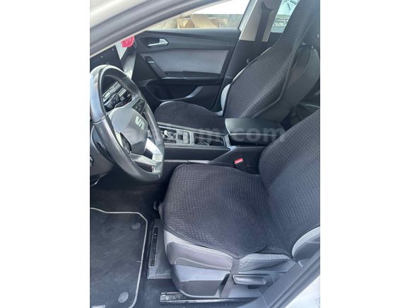Sahibinden Seat Leon 1.0 eTSI Style 2024 Model 
