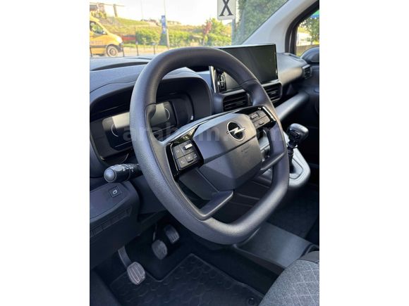 Sahibinden Opel Combo 1.5 CDTI Essential 2025 Model 