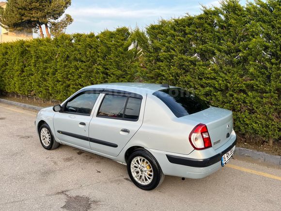 Sahibinden Renault Clio 1.4 Authentique Klimalı 2005 Model