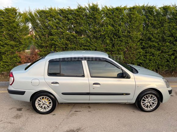Sahibinden Renault Clio 1.4 Authentique Klimalı 2005 Model