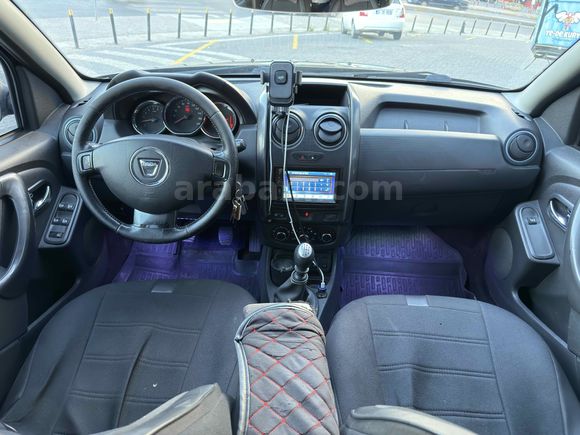 İlk Sahibinden Dacia Duster 1.5 dCi Laureate 2016 Model  233.848 km Siyah