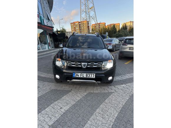 İlk Sahibinden Dacia Duster 1.5 dCi Laureate 2016 Model  233.848 km Siyah