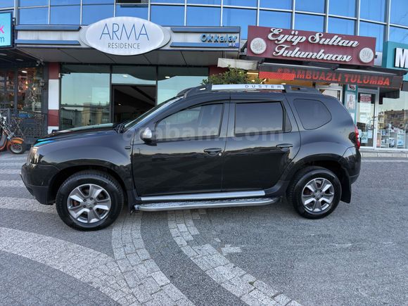 İlk Sahibinden Dacia Duster 1.5 dCi Laureate 2016 Model  233.848 km Siyah