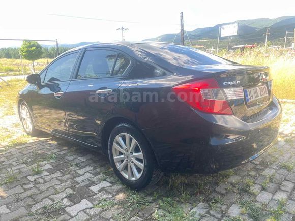 Honda Civic 1.6 Elegance 2012 Model Tokat 102.491 km Siyah