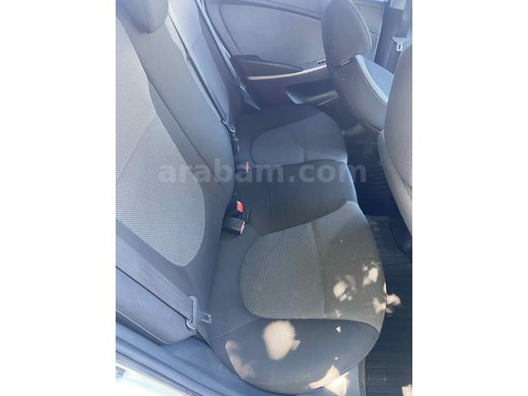 Sahibinden Hyundai Accent Blue 1.6 CRDI Mode Plus 2013 Model 
