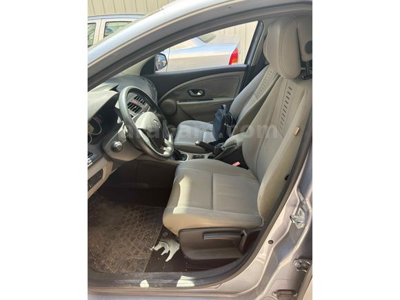 Sahibinden Renault Megane 1.6 Expression 2010 Model 