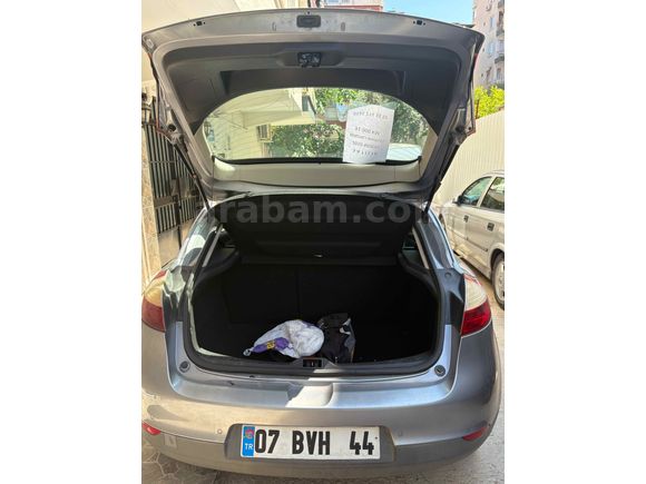 Sahibinden Renault Megane 1.6 Expression 2010 Model 