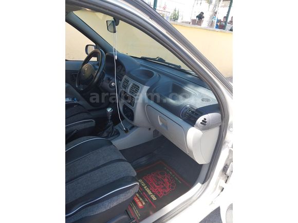 Sahibinden Renault Clio 1.4 Authentique 2005 Model  272.000 km Gri