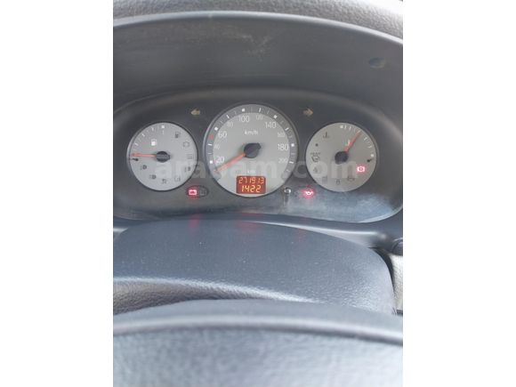 Sahibinden Renault Clio 1.4 Authentique 2005 Model  272.000 km Gri