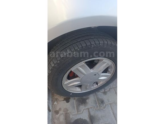 Sahibinden Dacia Sandero 1.4 Black Line 2010 Model