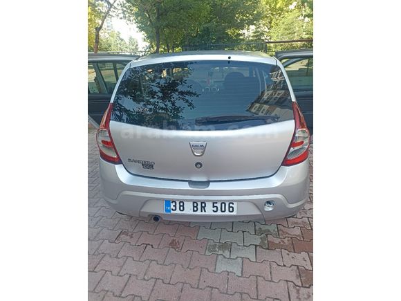 Sahibinden Dacia Sandero 1.4 Black Line 2010 Model