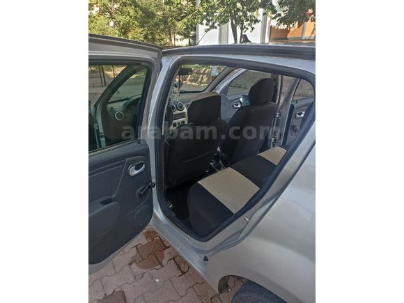 Sahibinden Dacia Sandero 1.4 Black Line 2010 Model
