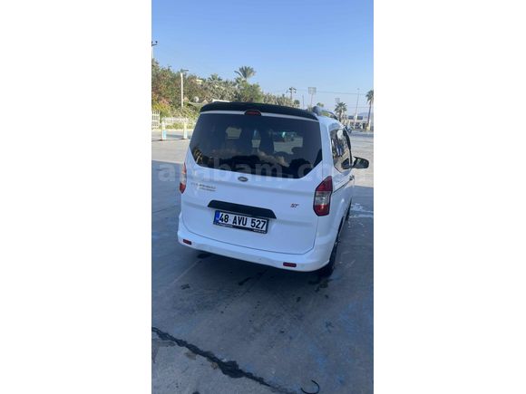 Sahibinden Ford Tourneo Courier 1.5 TDCi Titanium Plus 2022 Model 