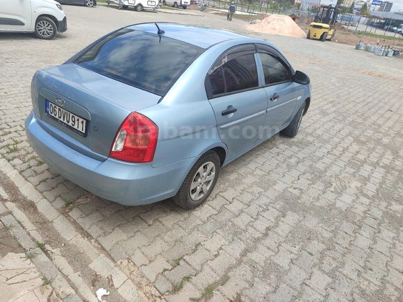 Sahibinden Hyundai Accent Era 1.4 Start 2011 Model  232.000 km Mavi