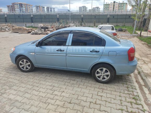 Sahibinden Hyundai Accent Era 1.4 Start 2011 Model  232.000 km Mavi