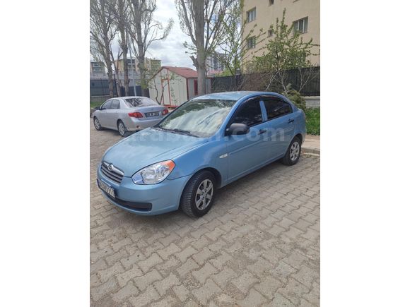 Sahibinden Hyundai Accent Era 1.4 Start 2011 Model  232.000 km Mavi