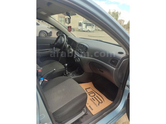 Sahibinden Hyundai Accent Era 1.4 Start 2011 Model  232.000 km Mavi
