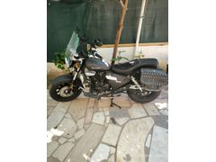 Sahibinden Kuba Superlight 125 lik motorsiklet kazasız hasarsız sıfır ayarındadır.Garaj motorudur.