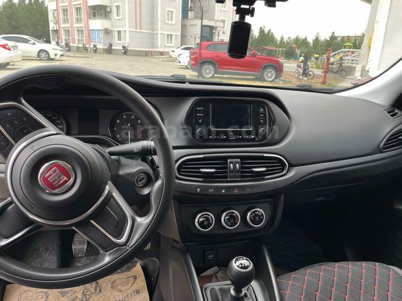 Sahibinden Fiat Egea 1.4 Fire Easy 2023 Model  18.000 km Gri