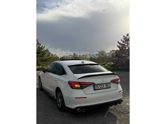 Sahibinden Honda Civic 1.5 i-VTEC Eco Elegance 2023 Model 