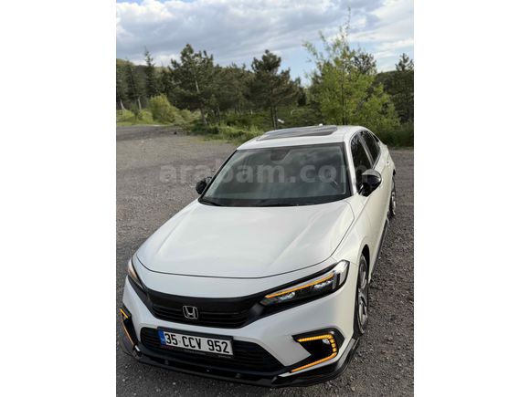 Sahibinden Honda Civic 1.5 i-VTEC Eco Elegance 2023 Model 