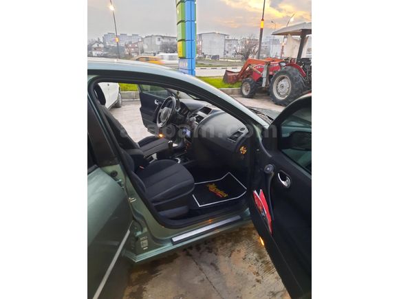 Sahibinden Renault Megane 1.6 Dynamique 2004 Model